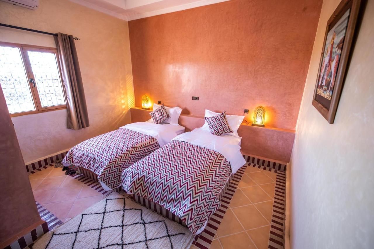 Riad Les Jardins De Merzouga Ngoại thất bức ảnh