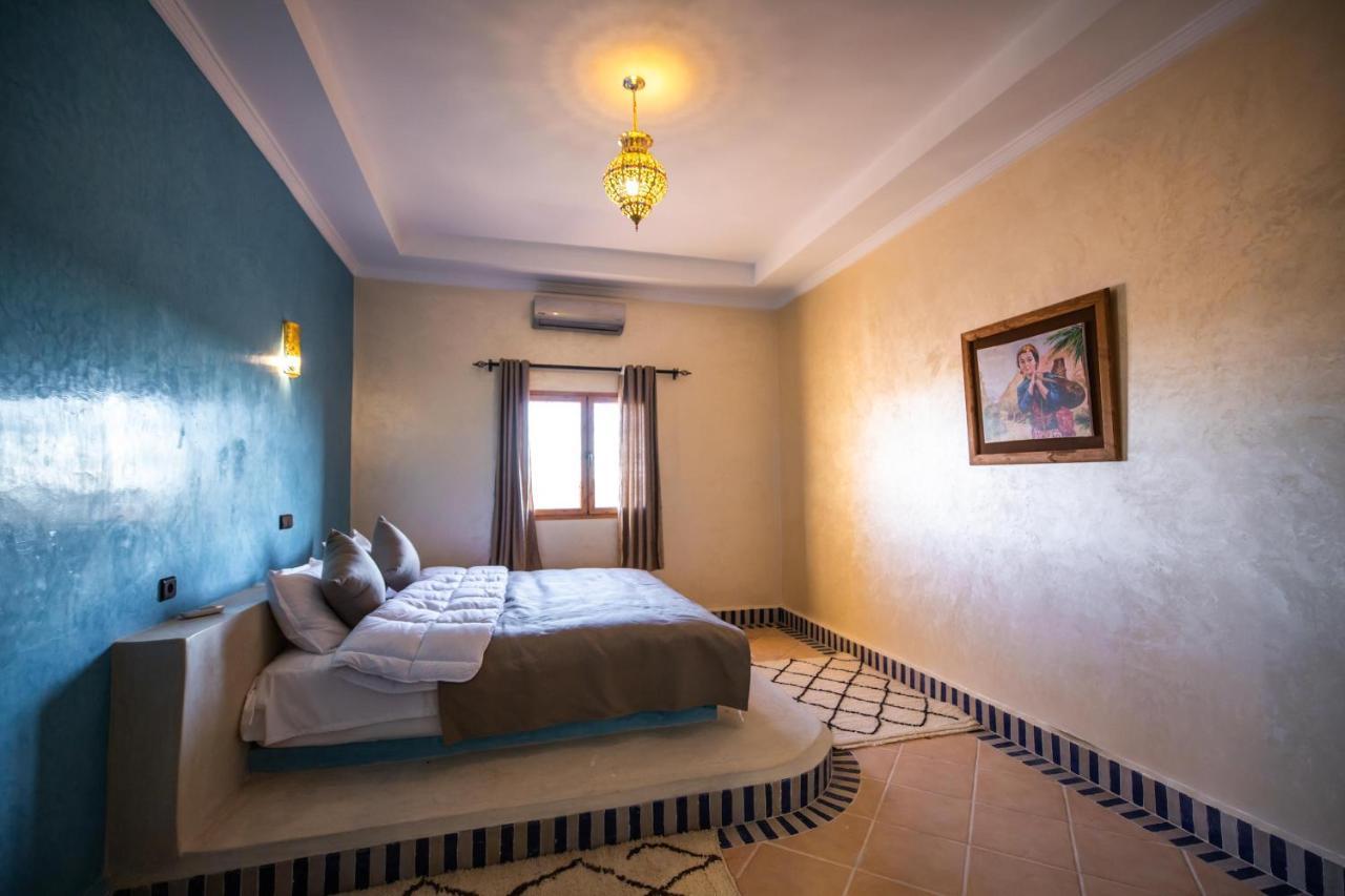 Riad Les Jardins De Merzouga Ngoại thất bức ảnh