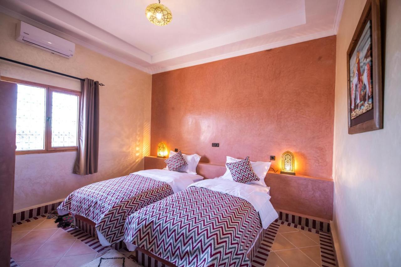 Riad Les Jardins De Merzouga Ngoại thất bức ảnh