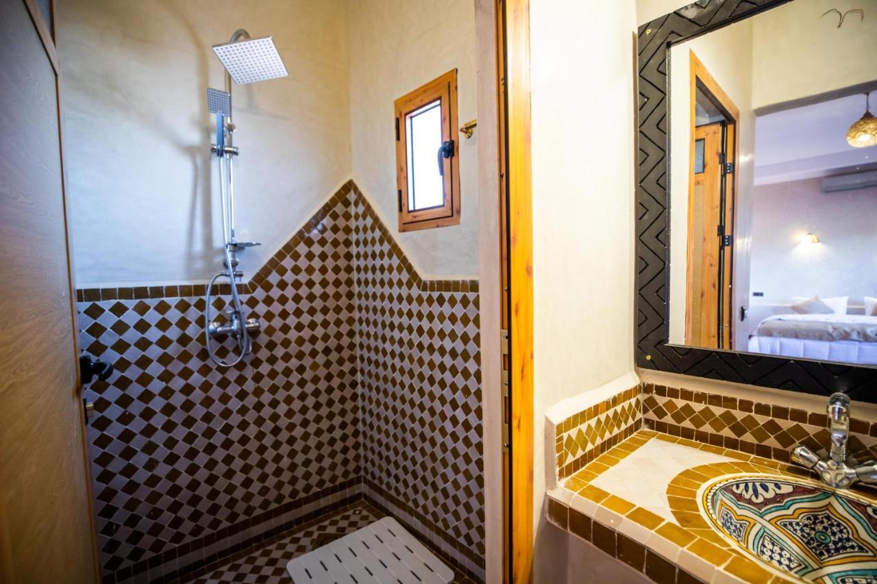 Riad Les Jardins De Merzouga Ngoại thất bức ảnh