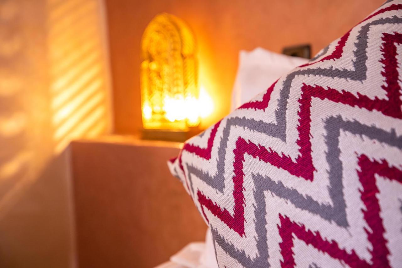 Riad Les Jardins De Merzouga Ngoại thất bức ảnh