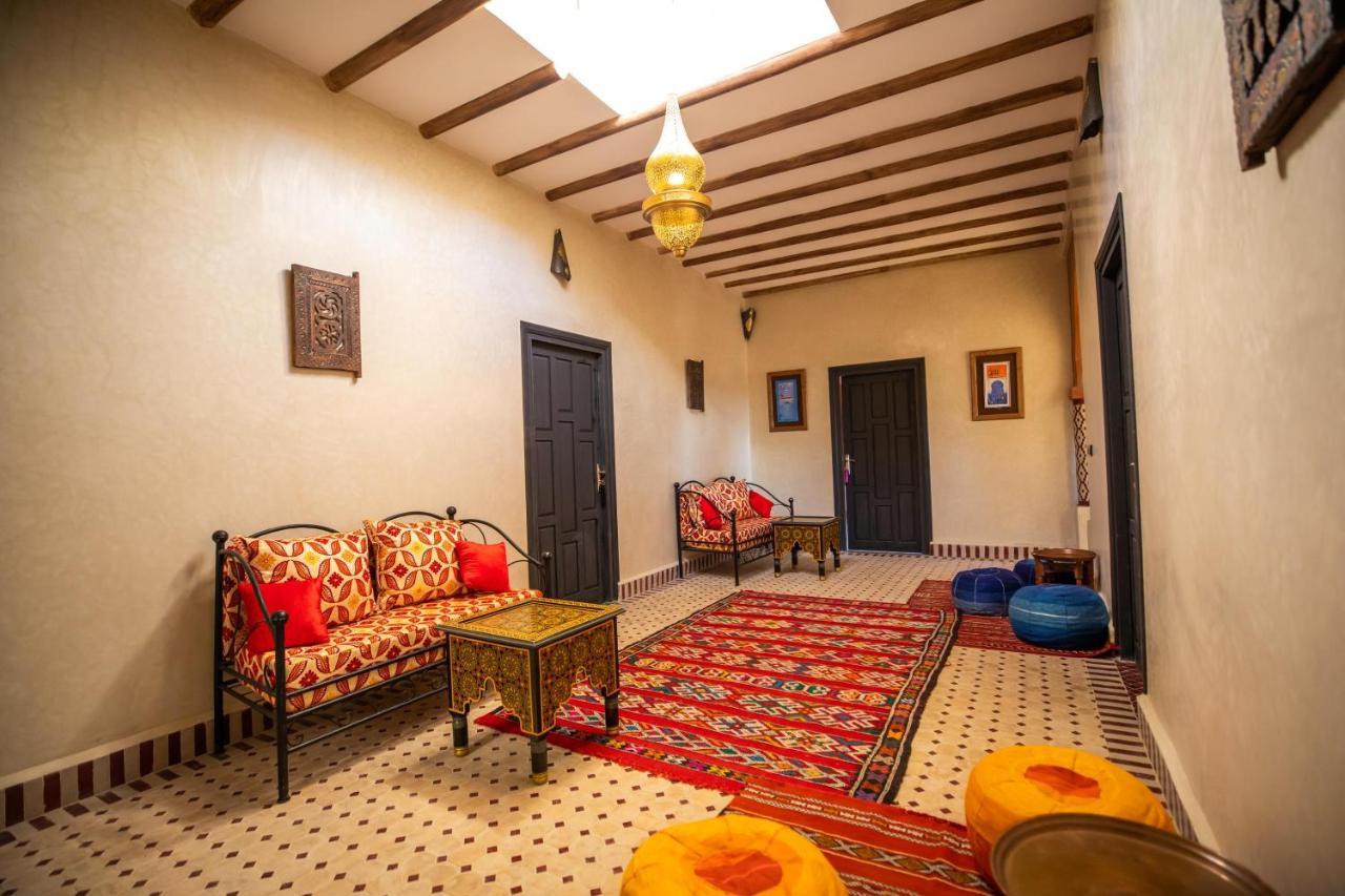 Riad Les Jardins De Merzouga Ngoại thất bức ảnh