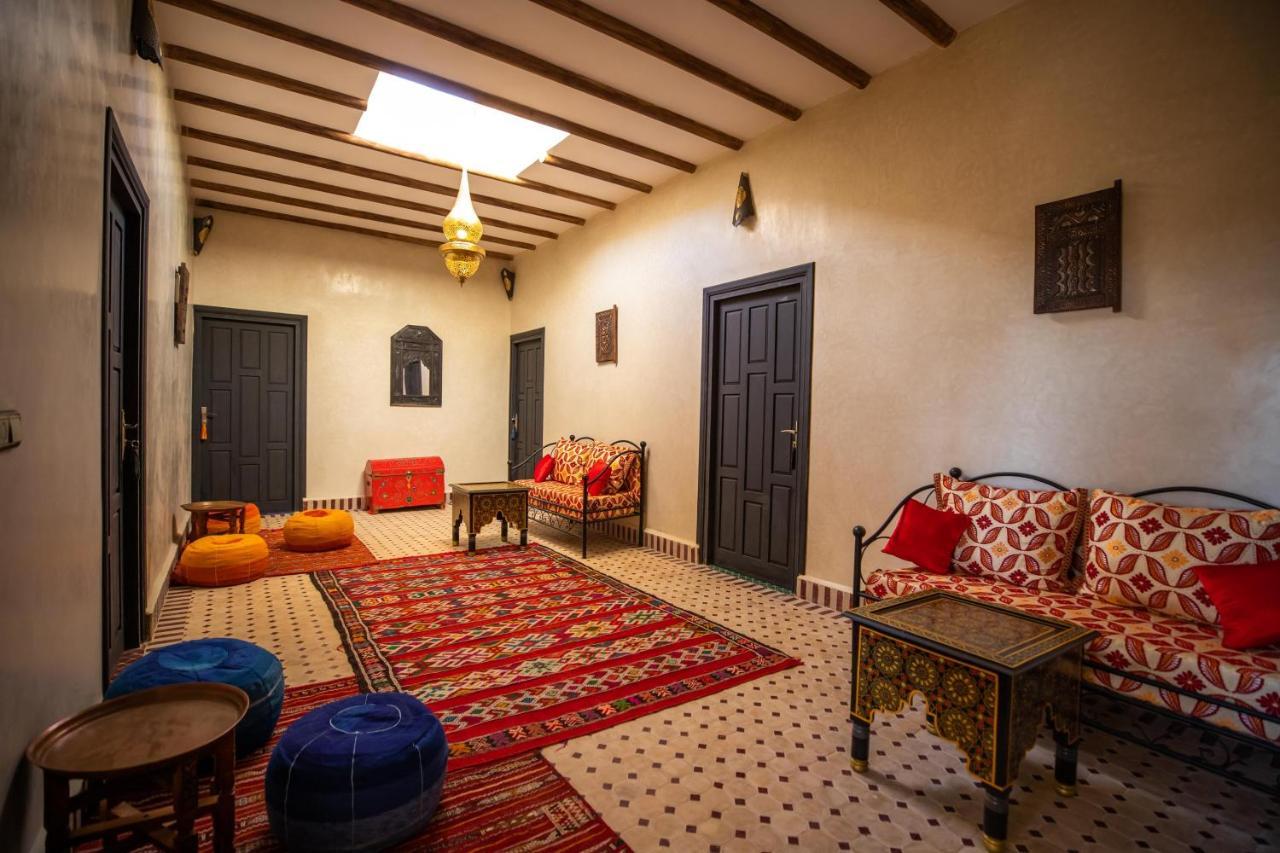 Riad Les Jardins De Merzouga Ngoại thất bức ảnh