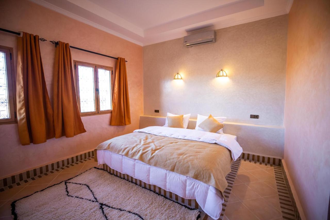 Riad Les Jardins De Merzouga Ngoại thất bức ảnh