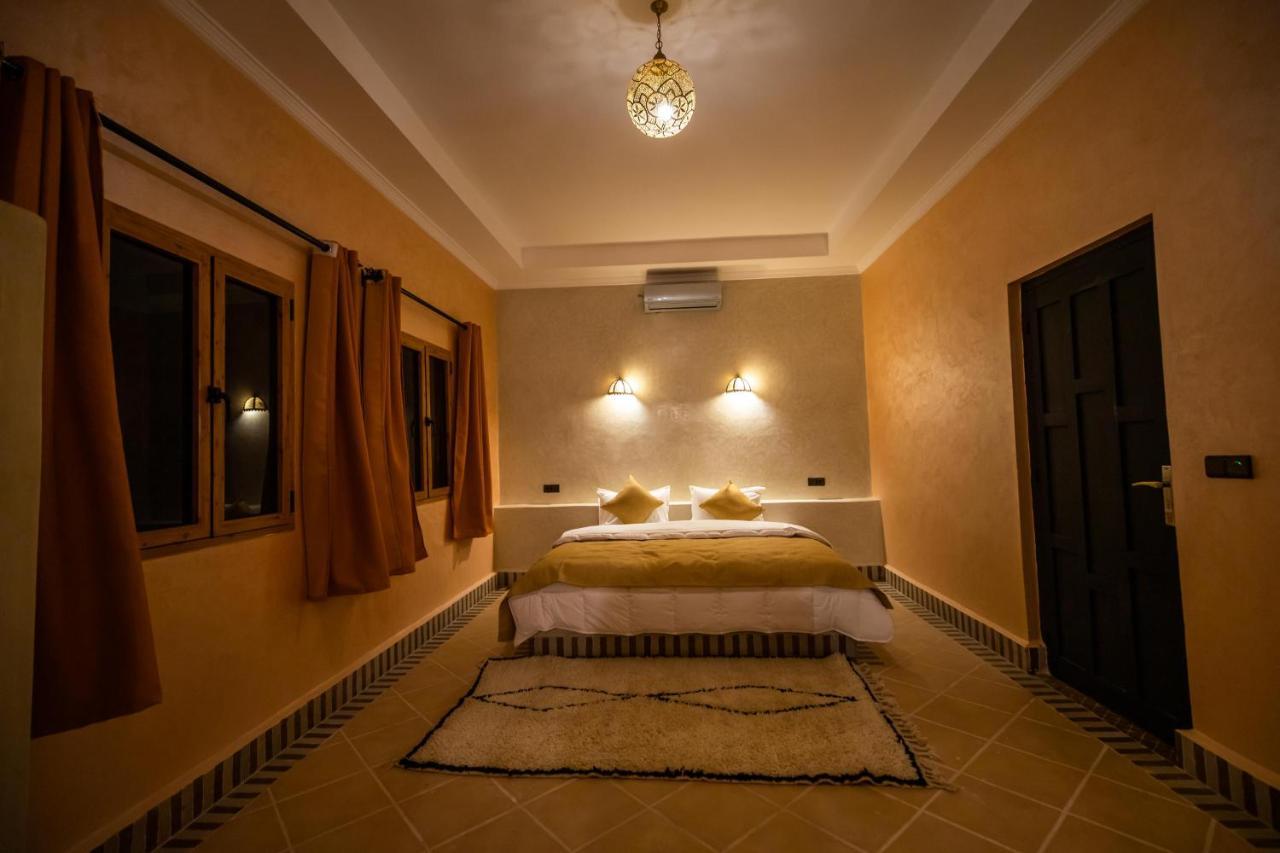 Riad Les Jardins De Merzouga Ngoại thất bức ảnh