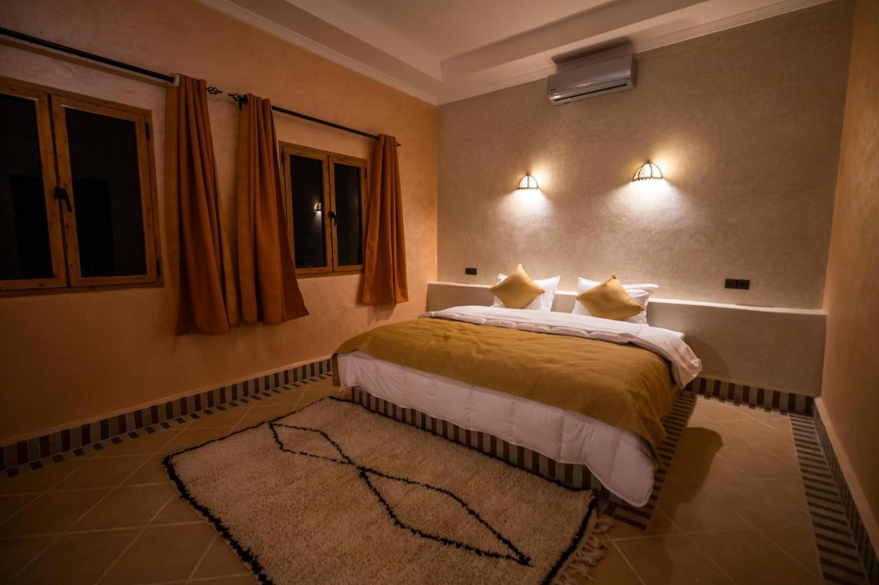 Riad Les Jardins De Merzouga Ngoại thất bức ảnh