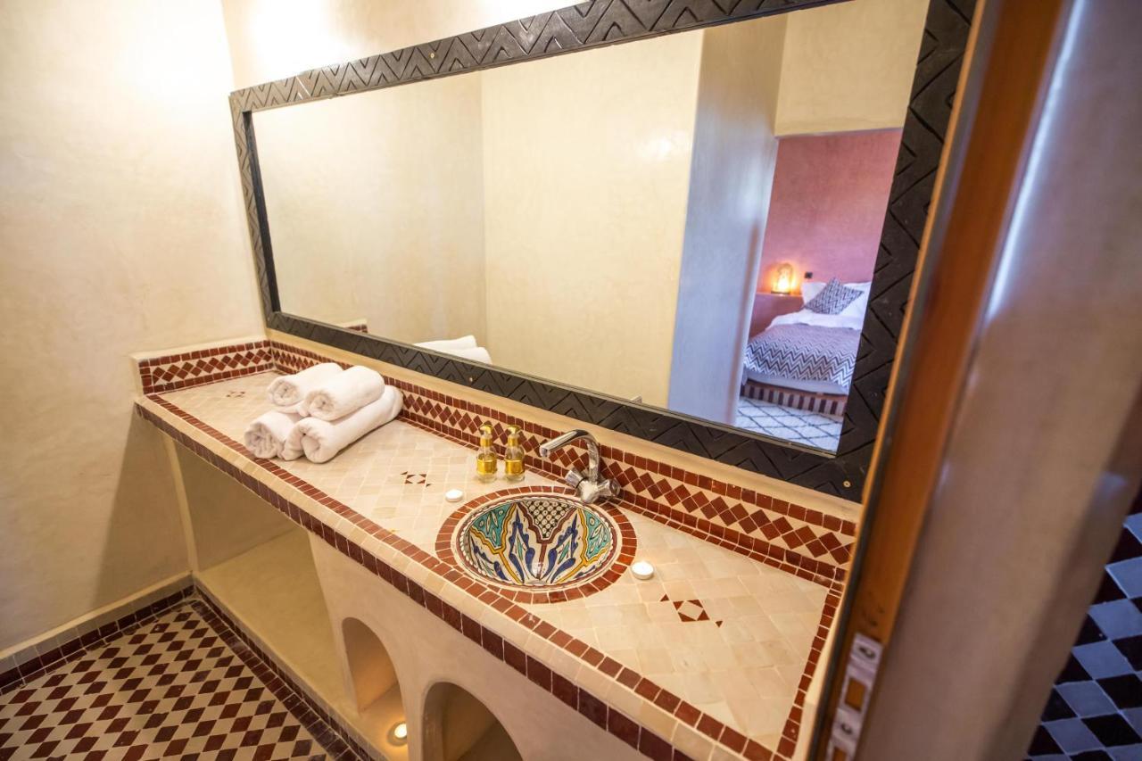 Riad Les Jardins De Merzouga Ngoại thất bức ảnh