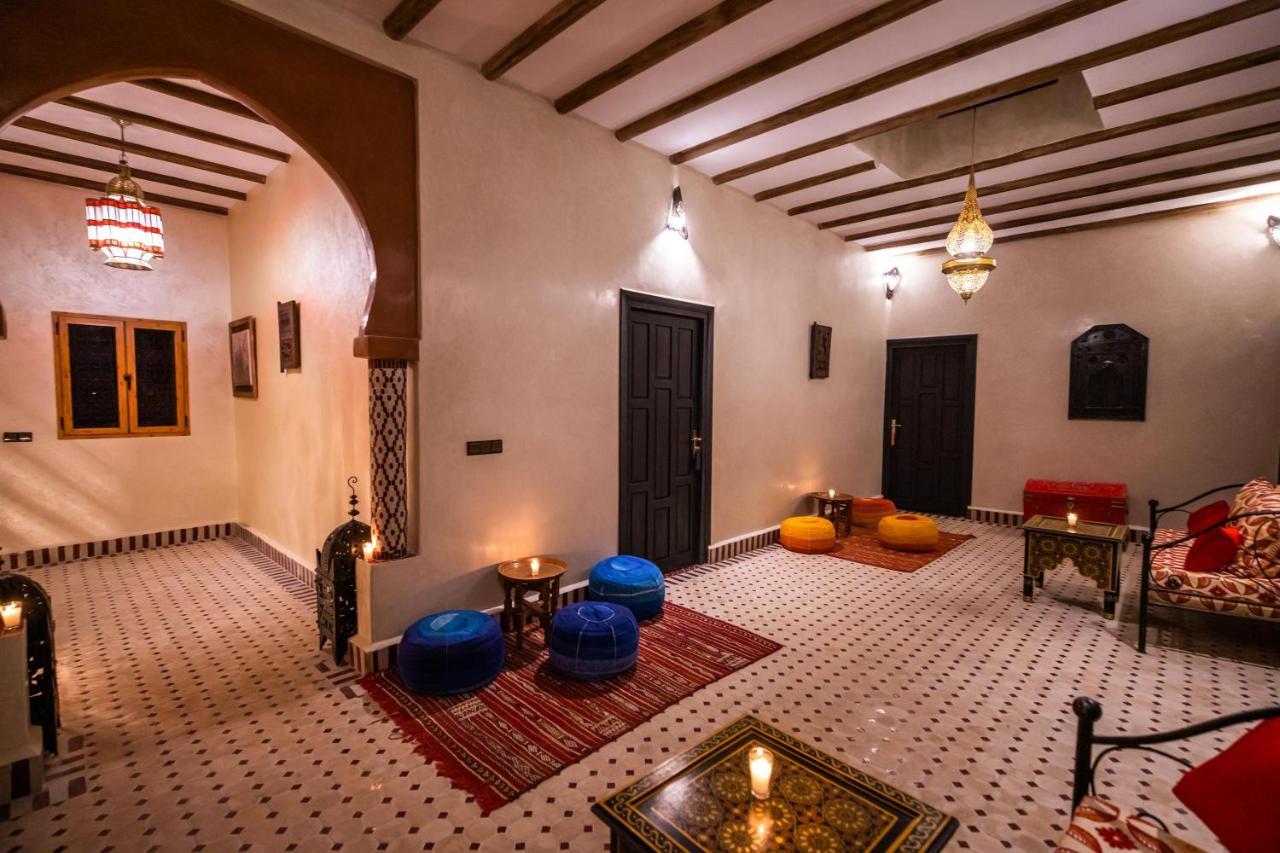 Riad Les Jardins De Merzouga Ngoại thất bức ảnh