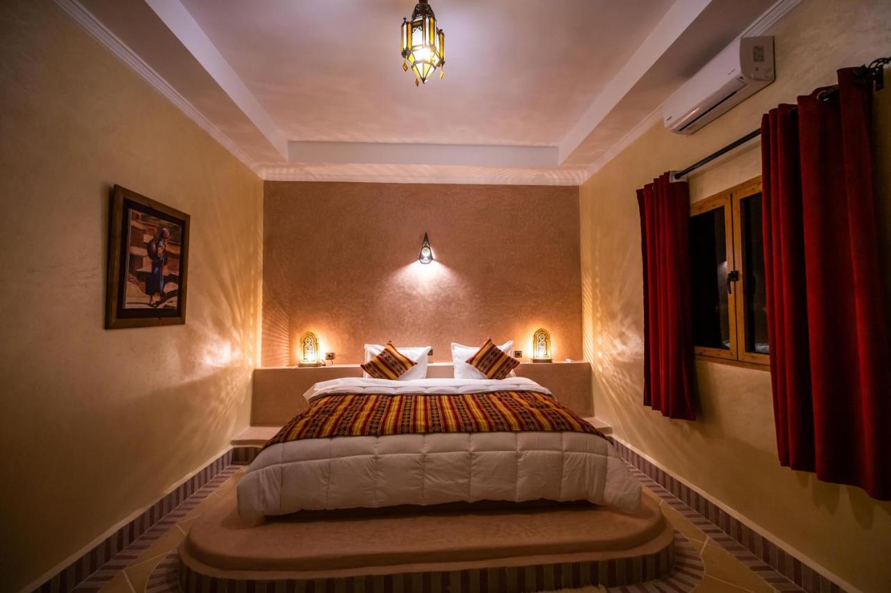 Riad Les Jardins De Merzouga Ngoại thất bức ảnh